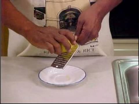 Nasıl Tatlı Patates Pone Yapmak İçin : Tatlı Patates Pone İçin Limon Kabuğu Rendesi 