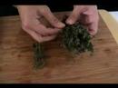 Kavrulmuş Kök Herb Sebze Pişirmek İçin Nasıl: Taze Thymes Sebze Yemek Tarifleri İçin Ekleme