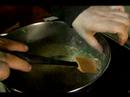 Nasıl Fransız Soğan Çorbası Yapmak: Kekik Fransız Soğan Çorbası İçin Hazırlamak