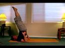 Nasıl Güç Yoga Yapmak : Bir Mum Güç Yoga Pose Yapıyor 