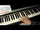Nasıl Piyano Melodileri Eb İçinde Oynanır (E Düz): Eb İçinde Piyano Bir Şarkı Çalmayı (E Düz): Bölüm 1 Resim 3