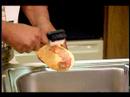 Nasıl Tatlı Patates Pone Yapmak İçin : Tatlı Patates Pone İçin Patates Soyma  Resim 3