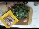 Tuna Noodle Güveç Yapmak İçin Nasıl : Ton Balıklı Makarna İçin Yeşil Lahanayı Ne Ekleyebilirim Güveç Resim 3