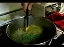 Nasıl Fransız Soğan Çorbası Yapmak: Fransız Soğan Çorbası İçin Chop Maydanoz Resim 4
