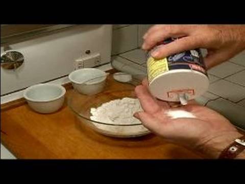 Beyaz Fasulye Çorbası Tarifi İle Jambon Hocks: Mısır Ekmeği Tarifi İçin Kuru Malzemeyi Karıştırma Resim 1