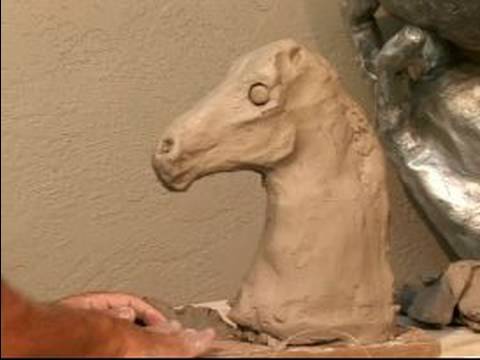 Nasıl Bir At Kafası Heykel Yapmak: Bir At Kafası Gözünde Heykel Resim 1