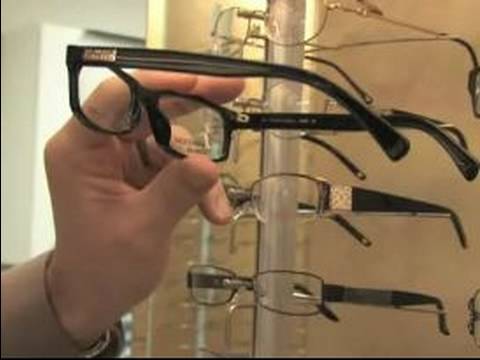 Nasıl Erkek Gözlük Seçmek İçin: Calvin Klein: Popüler Erkek Gözlük