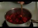Kızılcık Sosu Yapmak İçin Temelleri: Bir Temel Kızılcık Sosu Tarifi Pişirme