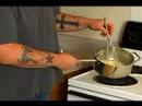 Nasıl Ekmek Pudding Bourbon Soslu Yapmak: Şeker, Vanilya Ve Bourbon Ekleme: Bourbon Sos Tarifi Resim 3