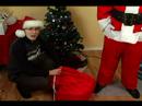 Nasıl Santa Claus Kılık Yapmak: Oyuncaklar Noel Baba Kostümlü Bir Torba Kullanmayı Resim 3