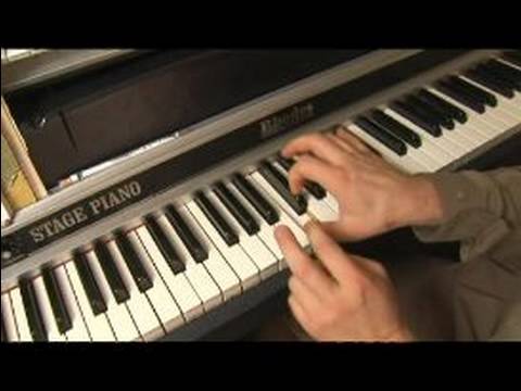 Her Anahtarın İçinde Küçük I Ve V Akorları : Nasıl Bir Gb B Değişmiş Bir Piyano Akor İçin Dim Oynamak İçin  Resim 1