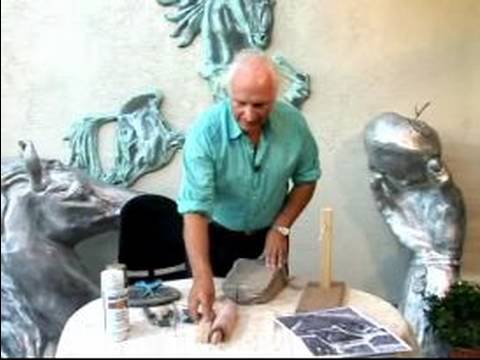Nasıl Bir At Kafası Heykel Yapmak: Sanat Malzemeleri Bir At Kafası Heykel İçin