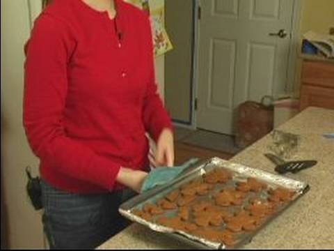 Nasıl Bir Gingerbread Adam Yapmak: Noel Kurabiyeleri: Nasıl Gingerbread Adam Kurabiye Pişirmeye Resim 1