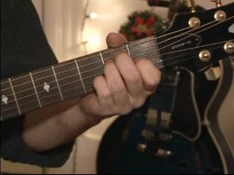 Nasıl Mavi Noel Üzerinde Akustik Gitar: Bir B Minor Yedinci Akor Gitar Çalmayı Resim 1