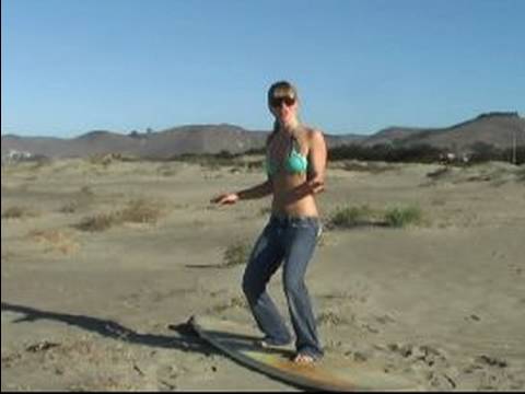 Nasıl Surf Kızlar İçin Yapılır: Nasıl Sörf Yaparken Standı Resim 1
