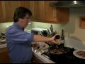 Nasıl Biftek Pişirmek İçin Diane : Biftek Diane İçin Konyak Ekleyerek 