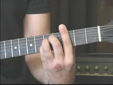 Gelişmiş Kafeste Akor Gitar Çalma Yöntemleri : 2 Konumu-C-D-G C Bir Desen Gitar Üzerinde 