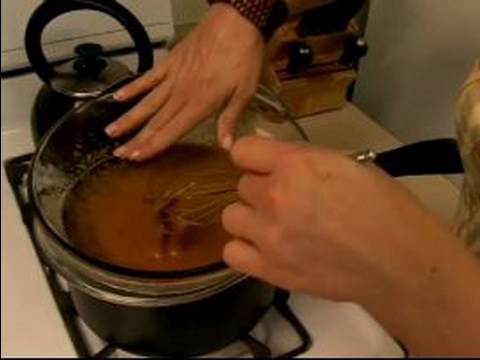 Zabaglione ve Mus Tartlets: İtalyan tatlı tarifleri: İtalyan tatlı Tartlets için vanilya köpük
