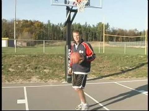Basketbol Ribaunt Ve Savunma: Nasıl Savunma Basketbol Oynarken Atlamak İçin