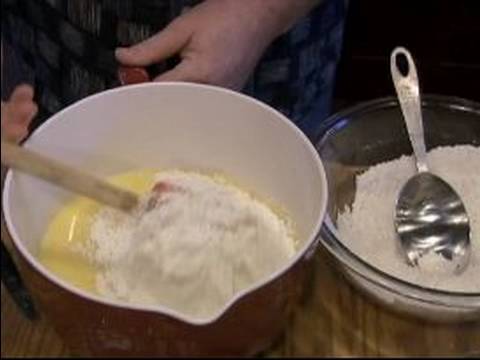 Beyaz Bir Noel Kek Tarifi Talimatları: Nasıl Bir Beyaz Pasta Tarifi İçin Malzemeler Karışımı