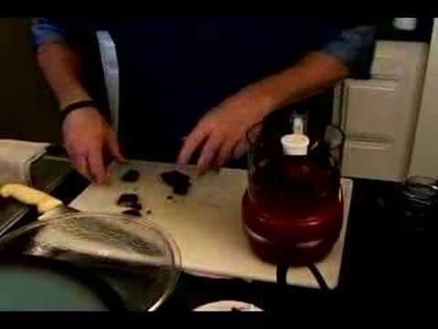 Muz Tarifini Kabuklu Snapper Mango Salsa İle: Nasıl Muz Balığı Kabuklu İçin Breading Yapmak
