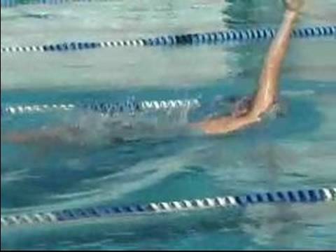 Rekabetçi Sırtüstü Yüzmeyi: Koşu İpuçları Sırtüstü Resim 1