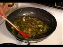 Nasıl Cook Çin Susamlı Tavuk : Çin Susamlı Tavuk İçin Sos Ekleyerek Pişirin  Resim 3