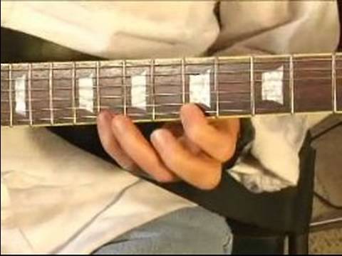 Elektro Gitar Temelleri: Elektro Gitar Üzerinde Çekme-Off Oynamak Nasıl: Bölüm 1 Resim 1