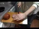 Nasıl Cook Bir Koku Bombası İle Yapılır: Ham Patates Au Graten İçin Dicing