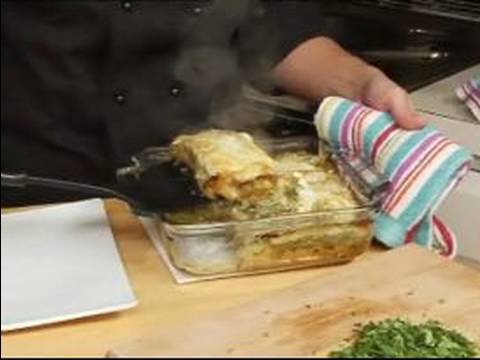 Çekti Tavuk Yemeği Nasıl Pişirilir : Çekti Tavuk Enchiladas Nasıl Sunulacağını 