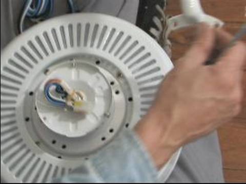 Nasıl Tavan Fan Yüklemek İçin: Sıcak Bıçak İçin Motorlu Vantilatör İçin Yüklemek İçin