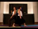 Partner Yoga Kılavuzu: Savaşçı Poz Partner Yoga Arka Arkaya Resim 3
