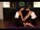 Partner Yoga Kılavuzu: Deve Poz Ve Ortak Yoga Ulaşır Resim 4