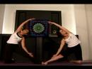 Partner Yoga Kılavuzu: Toe Partner Yoga, Parighasana Resim 4