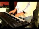 Church Nasıl Bir Müzik Grubunda Klavye Oynamak İçin : Kilise Grubu İçin Klavye Üzerinde Akorları Saniye Ekleme  Resim 3