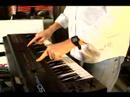 Church Nasıl Bir Müzik Grubunda Klavye Oynamak İçin : Kilise Grubu İçin Klavye Üzerinde Blok Akorları Oynarken  Resim 3