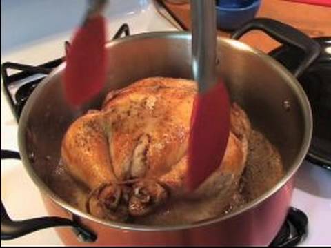 Nasıl Poule Au Pot (Bir Tencerede Tavuk) Yapmak İçin: Nasıl Bitirmek Browning Tavuk Tencerede Tavuk İçin Yapılır