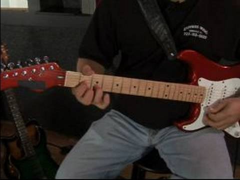 Sol Elle Gitar Nasıl Oynanır : Sol Elini Kullanan Bir Gitar D Bir Akor Nasıl Oynanır  Resim 1