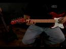 Sol Elle Gitar Nasıl Oynanır : Sol Elini Kullanan Bir Gitar E Minör Bir Akor Nasıl Oynanır  Resim 3