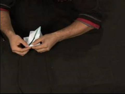 Nasıl Bir Origami Kelebek Yapmak: Yapma Vadisi Ve Petal Kıvrım Origami Butterfly İçin