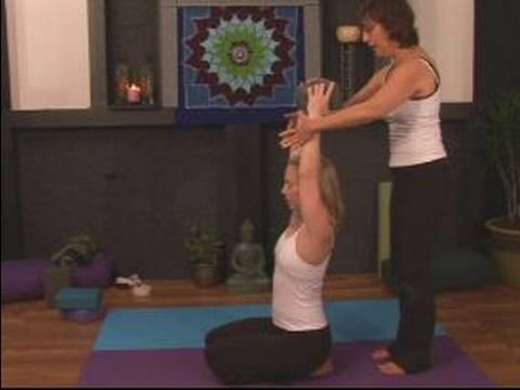 Sahne İle Yoga Nasıl Yapılır : Yoga Kollarını Güçlendirmek İçin Nasıl 