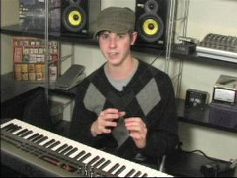 Aletleri Yedekleme Olarak Klavye Ve Synthesizer Kullanarak: Nasıl Yer Yedekleme Sesler Klavye İle Yapılır