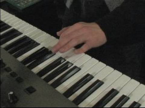 Bir Çok Bileşenli Synthesizer Set-Up Kullanmayı: Nasıl Aynı Anda 2 Klavye Oynanır Resim 1