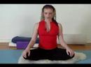 Bel Ağrısı İçin Yoga : Lotus Oturan Yoga Bel Ağrısı İçin Poz 