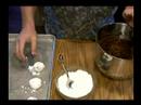 Nasıl Çikolatalı Kurabiye Crackle Yapmak İçin : Pudra Şekeri Kurabiye Crackle Ekle  Resim 4