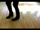 Step Dansı Yeni Başlayanlar İçin: Nasıl Flep Topuklarla Hareketli Dans Dokunun Resim 4