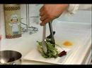 Bir Gurme Karışık Yeşillik Salata Nasıl Yapılır : Karışık Yeşillik Salatası İçin Sunum  Resim 3
