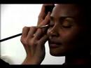 Nasıl Renk Kadınlar İçin Makyaj Uygulamak İçin: Nasıl Afrika Kökenli Amerikalı Kadınlar İçin Kaptırdın Karıştırmaya Resim 4