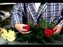 Nasıl Tablo Bir Çiçek Aranjmanı Yapmak İçin : Tablo Bir Çiçek Aranjmanı Çiçek Ekleme  Resim 4