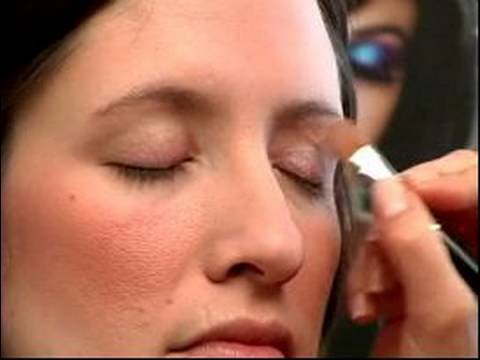 Mineral Makyaj Uygulamak Nasıl: Mineral Makyaj Göz Farı Bankası Uygulama